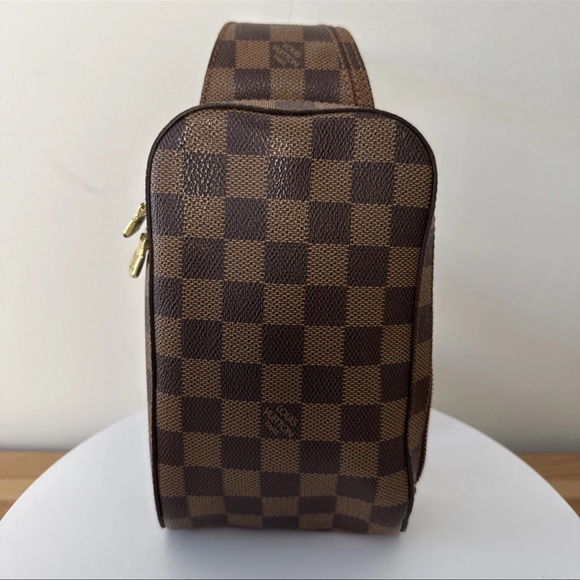 Louis Vuitton Damier Ebene Geronimos Belt Bag & Fanny Pack Brown Canvas - Picture 1 of 12